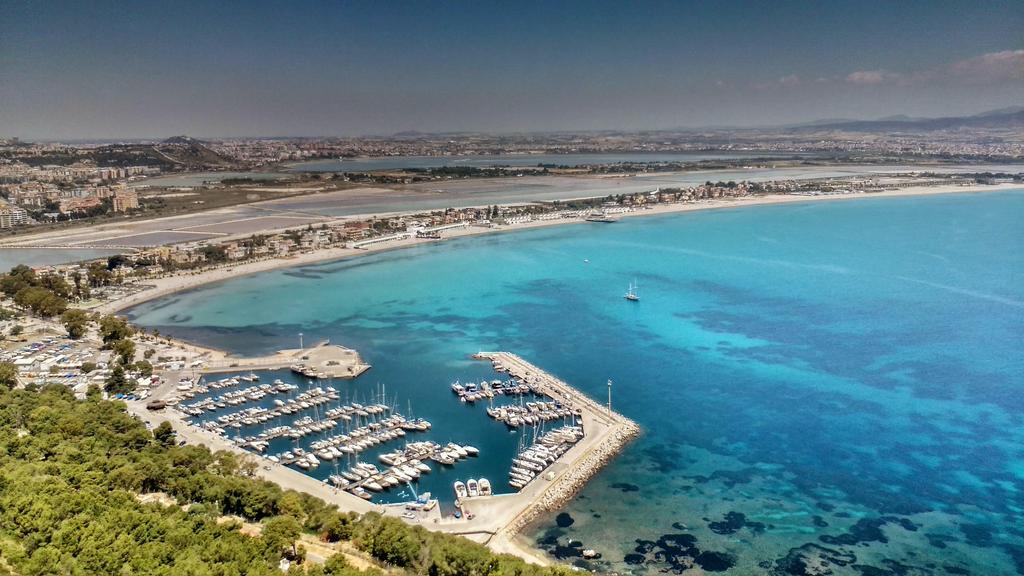 Alfieri B&B Cagliari Bagian luar foto